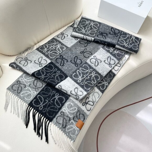 Loewe logo Scarf - Picture 3 of 6